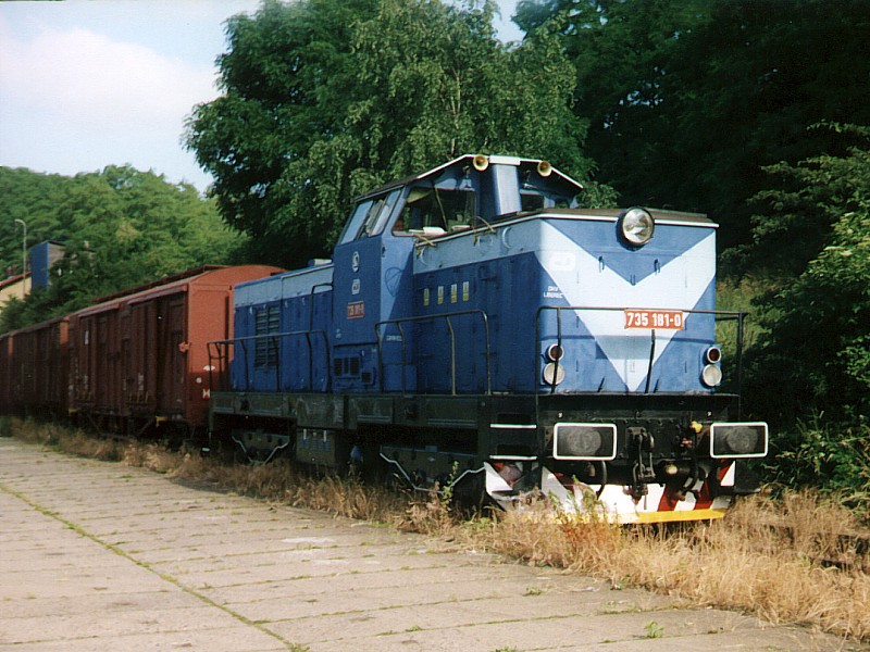 735181a.jpg